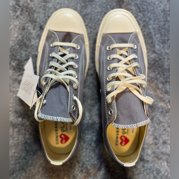 Converse x Comme des Garçons PLAY Chuck 70 - Picture 10 of 13